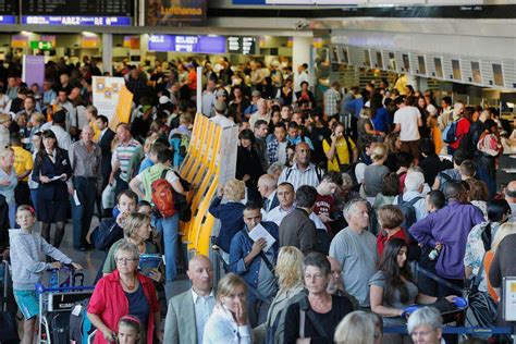 Lufthansa streicht am Freitag 1000 Flüge DiePresse