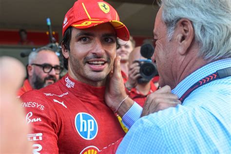 Video Sainz Se Despide De Ferrari Conduciendo Un F Con Su Padre En