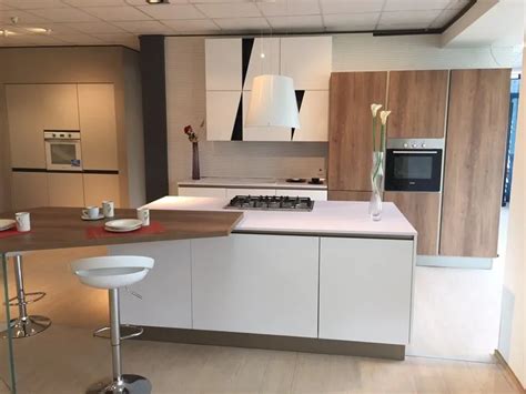 Cucina Bianca Moderna Ad Isola Infinity Stosa Cucine