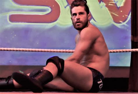 Olly Lloyd Vs Chris Toumbas South West Wrestling Bristol Flickr