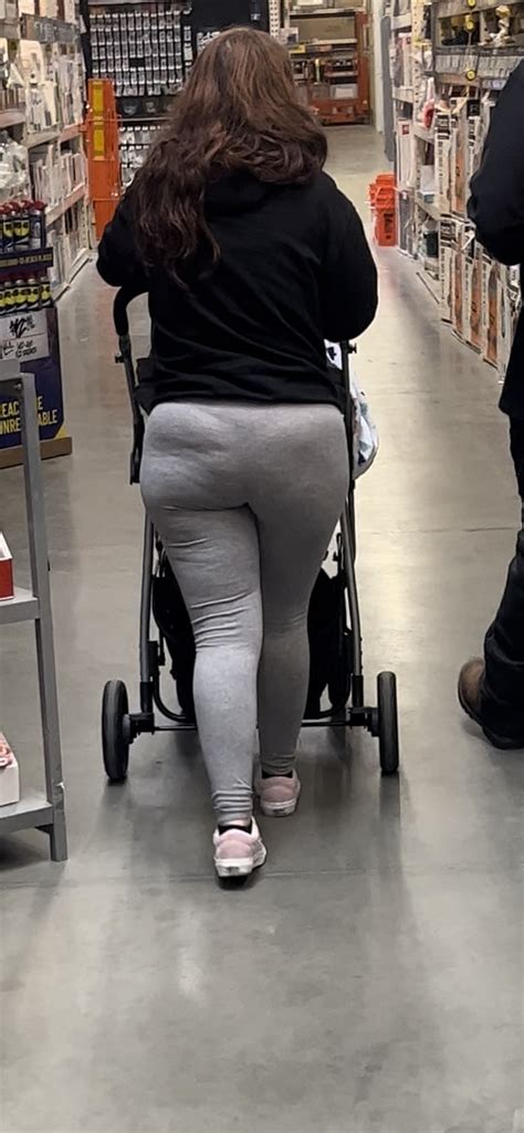 Youthful Milf In Gray Spandex Spandex Leggings Yoga Pants Forum