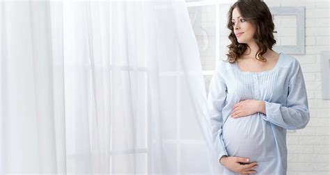 Linea Nigra - What To Know About Your Black Pregnancy Line - Huggies India