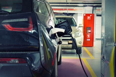 C Mo Instalar Un Cargador De Coche El Ctrico En Un Garaje Comunitario