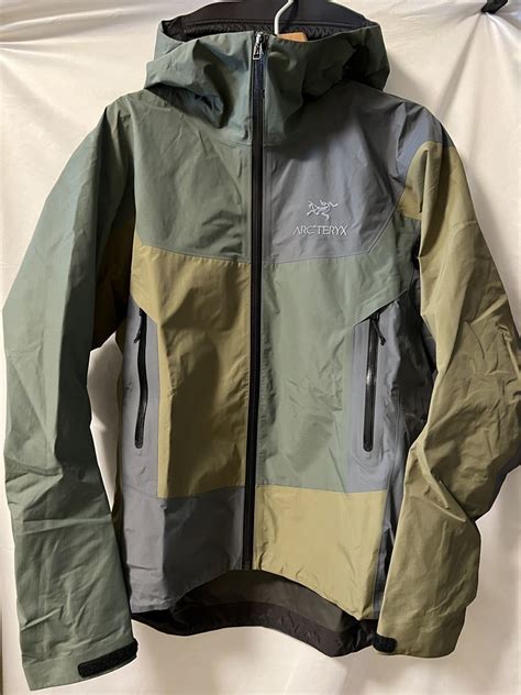 目立った傷や汚れなし美品 希少 18SS ARC TERYX BEAMS別注 GORE TEX BETA SL JACKET マウンテン