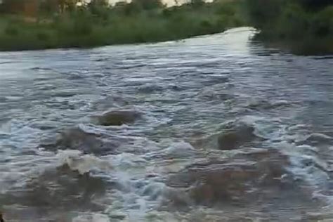 Pescador Morre Afogado Ap S Entrar Em Rio Para Recuperar Rede De Pesca