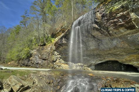 7 Spectacular Waterfalls Near Highlands, NC - Road Trips & Coffee ...