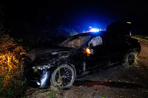 Unfall Auf B In Oldenburg In Holstein Mercedes Weicht Wildtier Aus