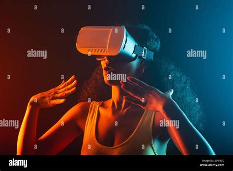 Virtual Reality Experience Video Eyewear Metaverse Person Of Color