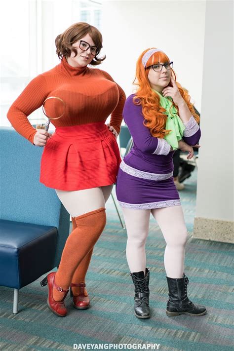 Daphne And Velma Cosplay Cute Cosplay Cosplay Outfits Cosplay Female