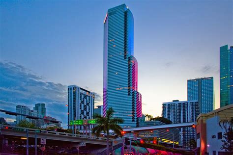 Downtown Miami Pictures | Page 302 | SkyscraperCity Forum