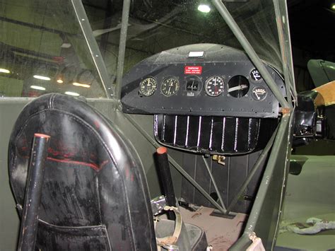 Piper L 4 “grasshopper” — Minnesota Air National Guard Museum