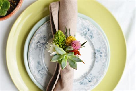 Secure Your Napkins With These Lovely Diy Floral Napkin Rings