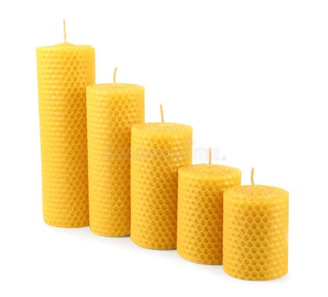 Velas Elegantes De Cera De Abelhas Isoladas Em Branco Foto De Stock