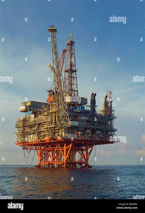 oil rig, Gulf of Mexico Stock Photo - Alamy