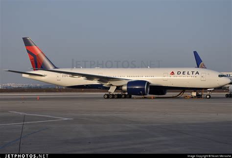 N709DN Boeing 777 232LR Delta Air Lines Noam Menashe JetPhotos