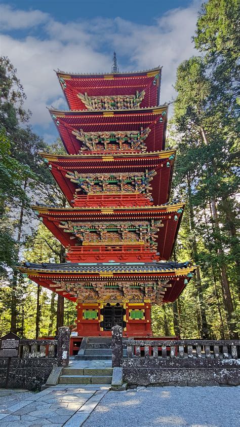 Toshogu Shrine In Nikko The Five Storied Pagoda Gojunoto Flickr