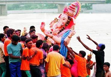 Welcome to Mumbai..!: Ganesha Festival In Mumbai