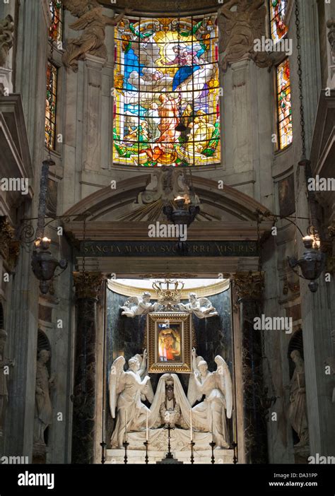 L Interno Di Genova La Cattedrale Di San Lorenzo Italia Foto Stock