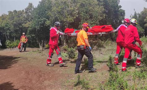 Rescatan a una senderista herida tras sufrir una caída en La Gomera