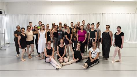 Beginner Ballet Course — Broche Ballet