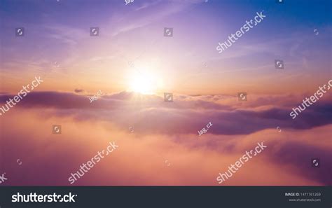 133,930 Sunset above the clouds Images, Stock Photos & Vectors ...