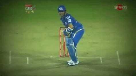 25 Sachin Tendulkar GIFs That Are As Divine As The God Of Cricket Himself