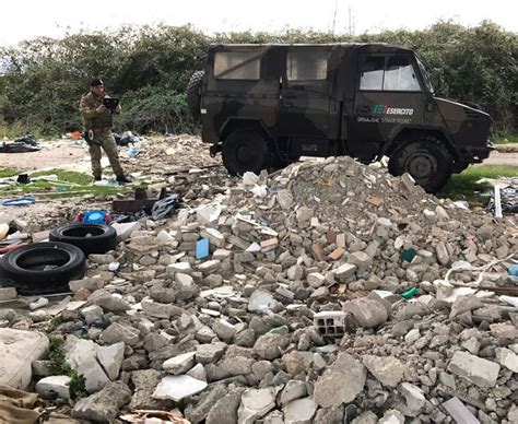 Colto In Flagranza Dai Militari Delloperazione Strade Sicure Terra