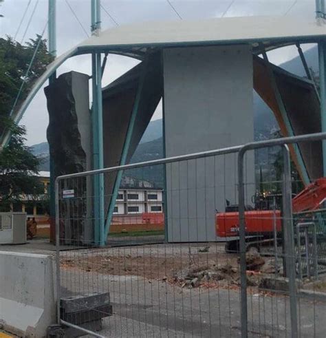 Rifacimento Climbing Stadium Di Prabi Abbattuti Gli Alberi Del Parco