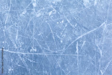 Foto Stock Empty Ice Rink With Skate Marks After The Session Outdoor