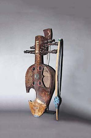 India ‘Surando’ (Sarinda) - Hartenberger World Musical Instrument Collection