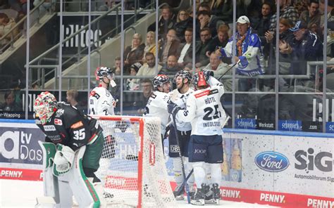 Bayerisches Panther Duell In Augsburg Eishockey Online News Von