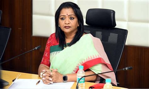 Ghmc Is Working Round The Clock During Rains Says Mayor Gadwal