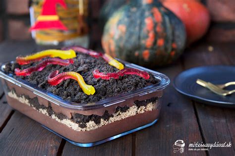 Halloweensky Puding S Jedlou Hlinou Recept Mozessavydavat Sk