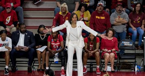 Coach Joni Taylor Leaves Georgia Basketball Behind For Texas Aandm