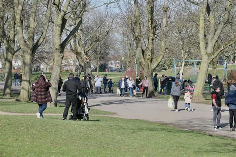 East Park queues as families wait for playground turns in Sunday sun ...