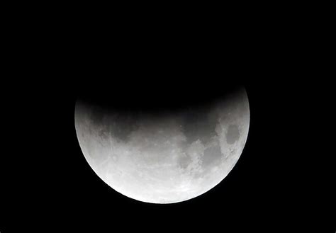 See a lunar eclipse and the 'Beaver Moon' tonight