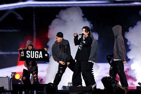 Bts 釜山コンサート｜全19曲セトリ・画像まとめ「yet To Come In Busan」 バンタンをめぐる旅