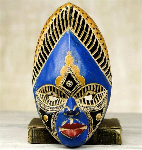 What Are African Masks?