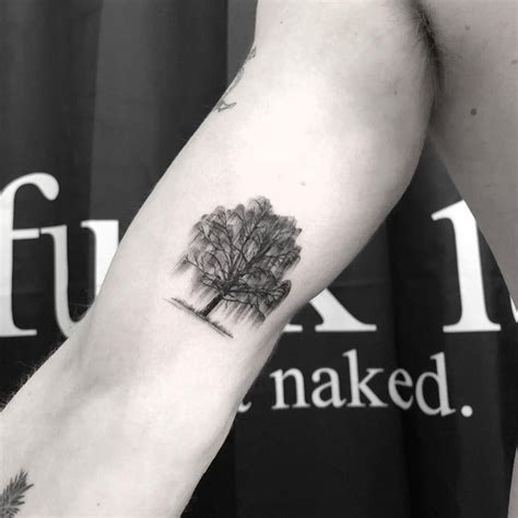 Willow Tree Tattoo Meaning: A Symbolic Expression of Nature's ...