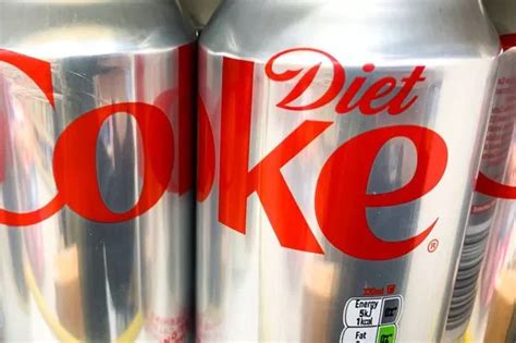 Negative Effects Of Drinking A Can Of Diet Coke Can Be Felt In 60 Minutes Berkshire Live