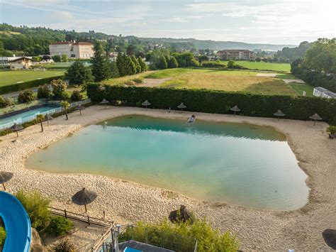 Camping Marvilla Parks Château de Galaure 4 Drome Rhône Alpes France