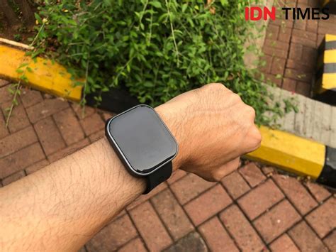 Perbedaan Smartwatch Dengan Smartband Mana Lebih Unggul