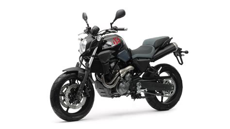 YAMAHA MT-03 - Review and photos