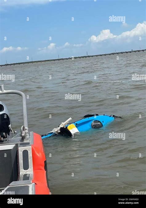 A Coast Guard Station New Orleans 29 Foot Rescue Boat Small Approaches