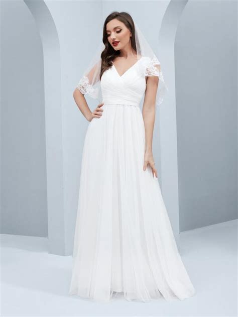 Contrast Lace V Neck Floor Length Mesh Wedding Dress Without Veil