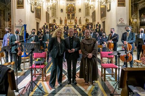 Un Successo Il Concerto Di Conflixere Mirando Panorama Di Novi