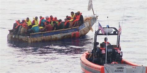 Guardia Costera De Ee Uu Retorna A La Isla A 60 Migrantes Irregulares