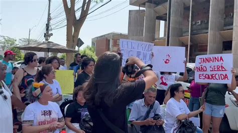 Vídeo Caso Janaína Bezerra Grupos Protestam Em Frente Ao Fórum Em