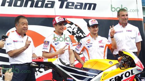 Peluncuran Repsol Honda Hujan Dan Sapaan Berbahasa Indonesia Ragam