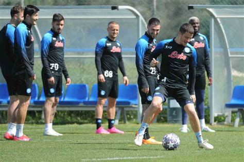 Amichevoli Napoli A Dimaro Ufficializzate Le Sfide Con Anaune E Spal